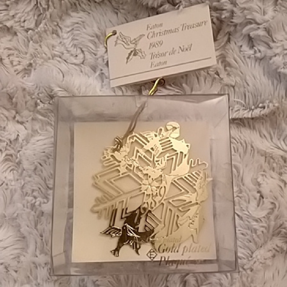 Vintage Eaton's 1989 Gold Plated Christmas Ornament